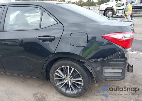 2016 Toyota Corolla Le Plus z USA, uszkodzony, nr VIN 2T1BURHE8GC624081